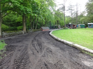 Kerbs laid as a guide for the trench