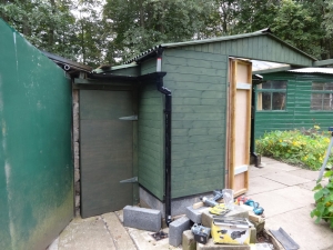 The old carridge shed's extension is almost done.