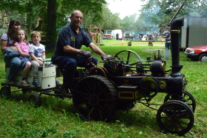 Annie gives another of the popular trips around the site.